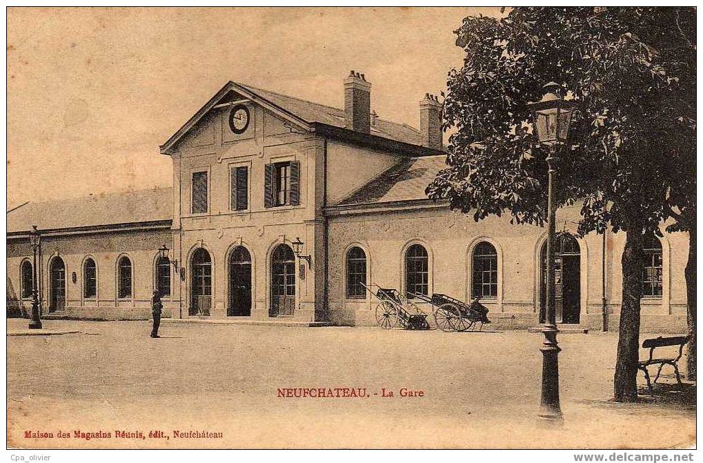 88 NEUFCHATEAU Gare, Extérieur, Charettes, Ed MMR, 1914 - Neufchateau