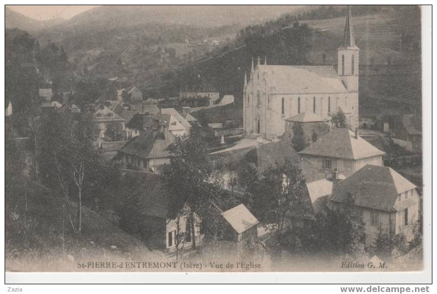 38.063/ ST PIERRE D´ENTREMONT - Vue De L'église - Saint-Pierre-d'Entremont