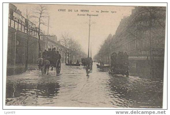 PARIS  INONDATIONS  AVENUE DAUMESNIL X - Arrondissement: 12