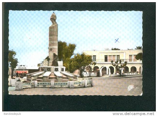 CPSM - Algérie - Guelma - Monument Aux Morts ( Joly Statutaire) ( CAP 1536) - Guelma