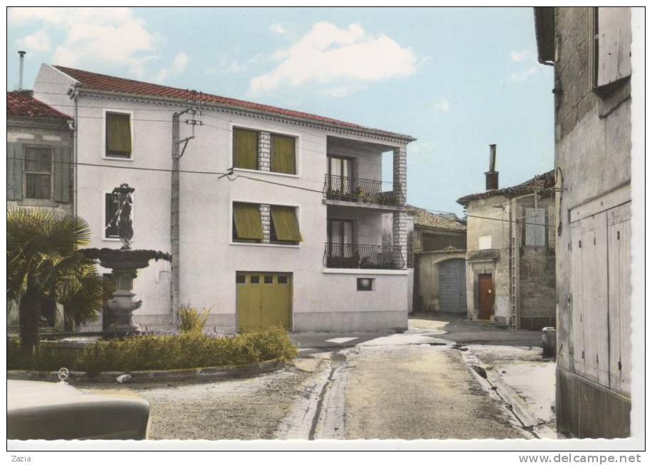 30.077/ AIGUES VIVES - N°18-Place Et Maison De Gaston Doumergue - Aigues-Vives