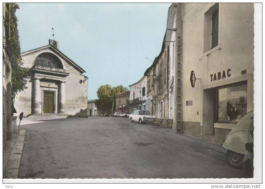 30.078/ AIGUES VIVES - N°22 - La Place Et Le Temple - Aigues-Vives