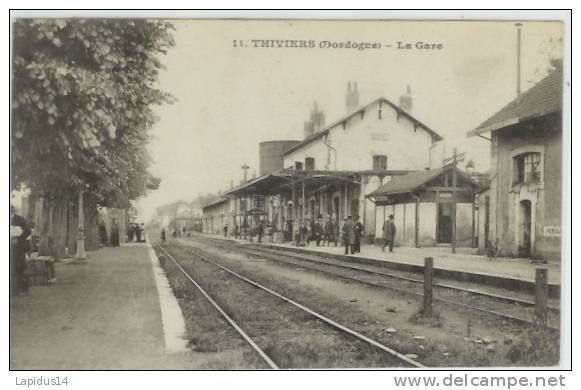 D 245/ CPA THIVIERS (24)    LA GARE - Thiviers