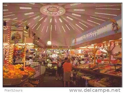 Royan Intérieur Du Marché Central - Märkte