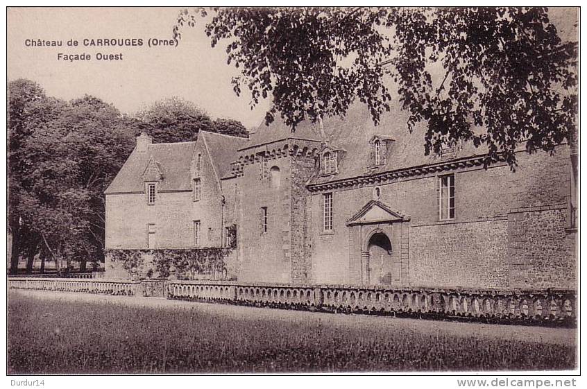 CARROUGES (Manche). Le Château / Façade Ouest - Carrouges