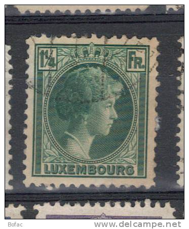 224  OB Y&T  LUXEMBOURG "grande Duchesse Charlotte" - 1926-39 Charlotte Right-hand Side