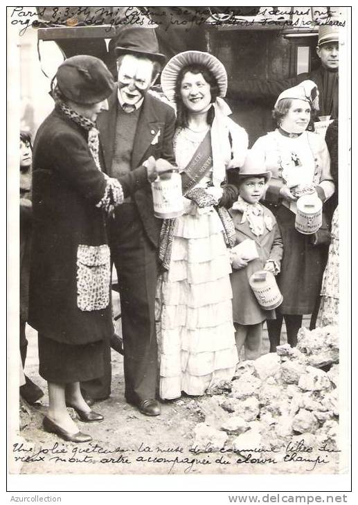 PARIS 1934 .LE CLOWN CHAMPI A MONTMARTRE .CIRQUE - Célébrités