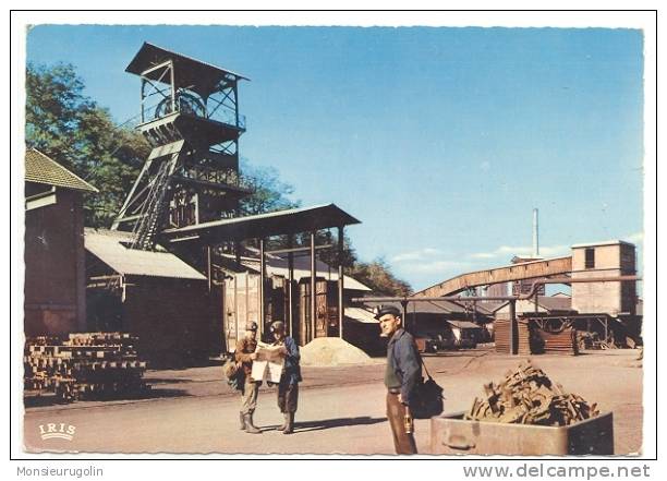 12 / FL / DECAZEVILLE / Le Puits Central (thème MINES), CPSM 150 X 105 Mm, Ed Modernes Théohac, - Decazeville