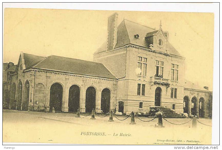 PONTORSON La Mairie - Pontorson