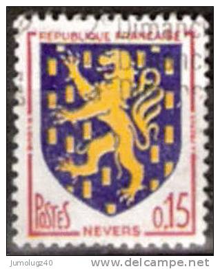 Timbre France Y&T N°1354 (01) Obl.  Armoirie De Nevers.  0.15 F. Rouge, Bleu Foncé Et Jaune. Cote 0,15 ¤ - 1941-66 Escudos Y Blasones