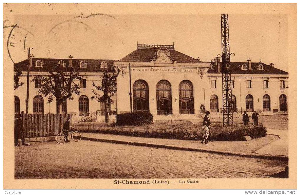 42 ST CHAMOND Gare, Extérieur, Animée, Ed Loy, 1933 - Saint Chamond