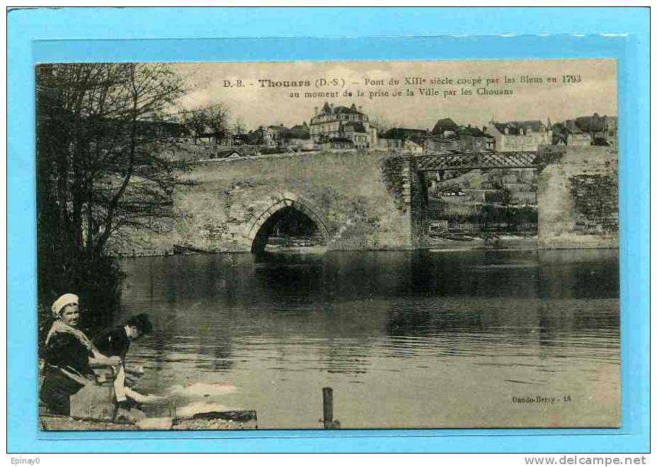 B - 79 - THOUARS - Lavoir - Laveuse - Thouars