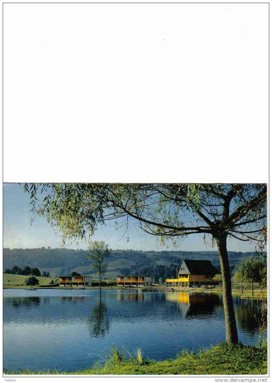 Carte Postale  15.  Condat-en-Feniers  Au Bord Du Lac Des Moines - Condat