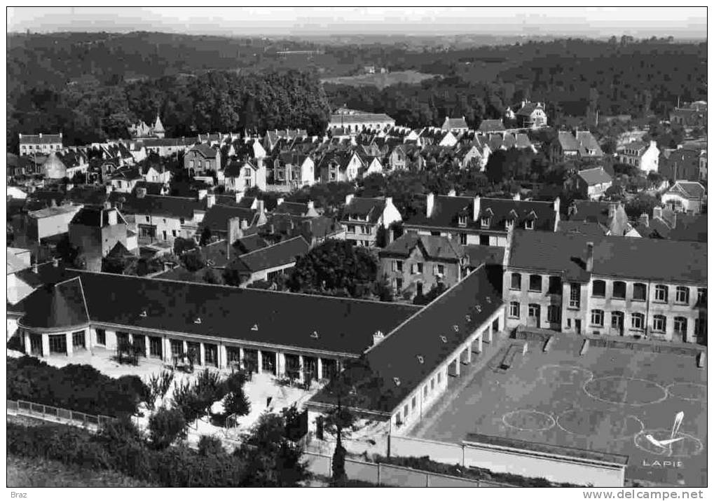 CPSM Hennebont  Vue Aérienne Ecole De La Rue Maréchal Joffre - Hennebont