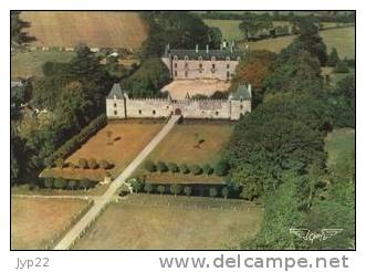 Jolie CP 22 Château De Bienassis En Erquy Vue Aérienne - Pas écrite - Erquy