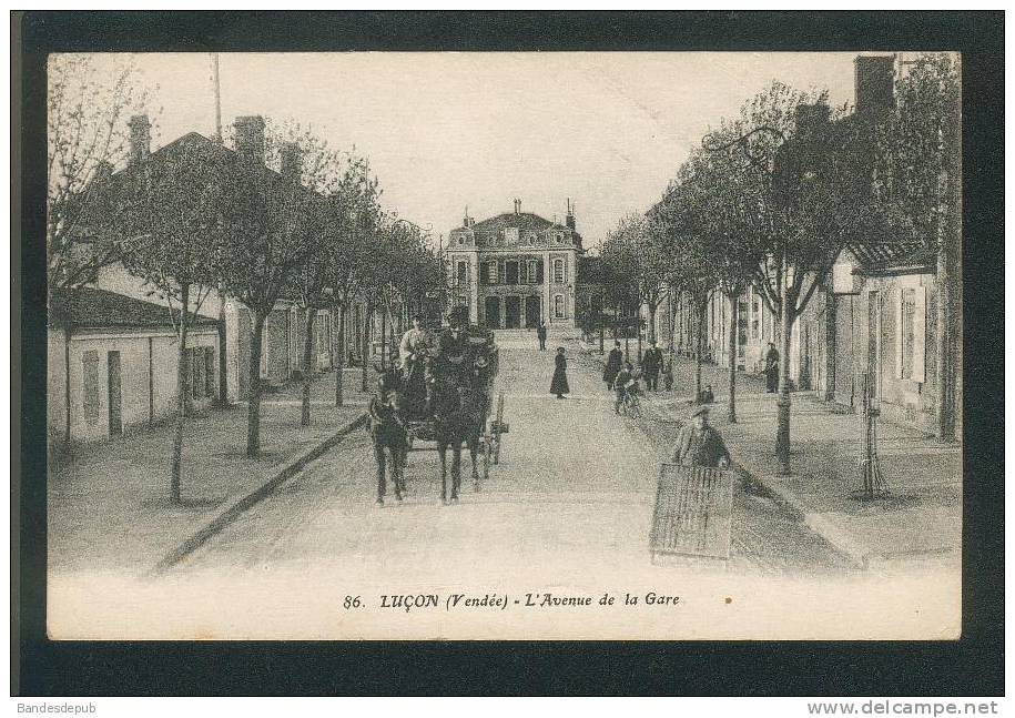 Luçon (85) - Avenue De La Gare ( Animée N°86) - Lucon