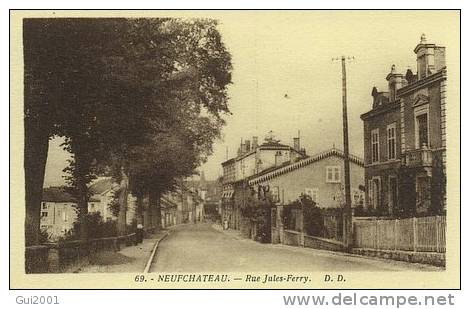 NEUFCHATEAU (88) RUE JULES FERRY - Neufchateau