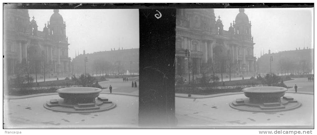 A-06 - ALLEMAGNE  -  BERLIN   (Original  Inédit) - Plaques De Verre