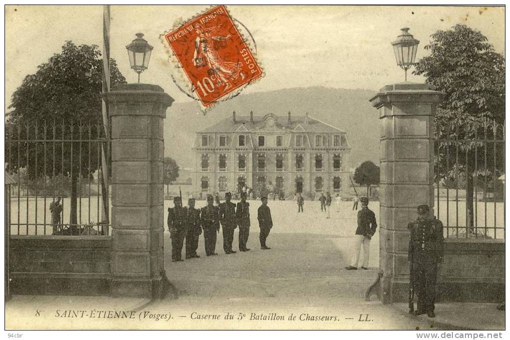 CPA (88)   SAINT ETIENNE Caserne Du 5e Bataillon De Chasseurs - Saint Etienne De Remiremont