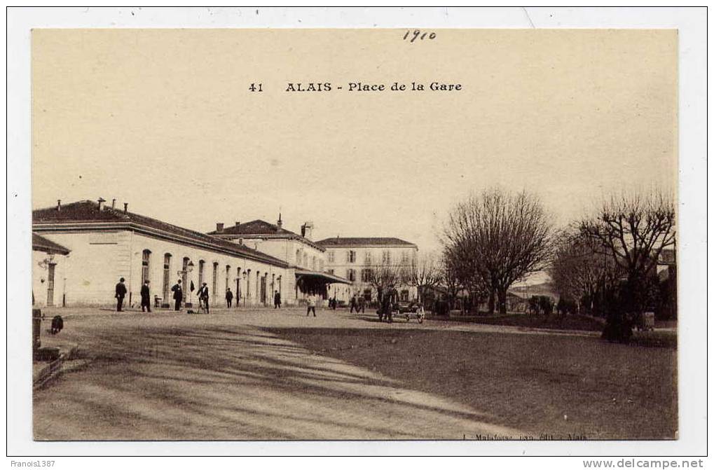 M18 - ALAIS - Place De La Gare - Alès