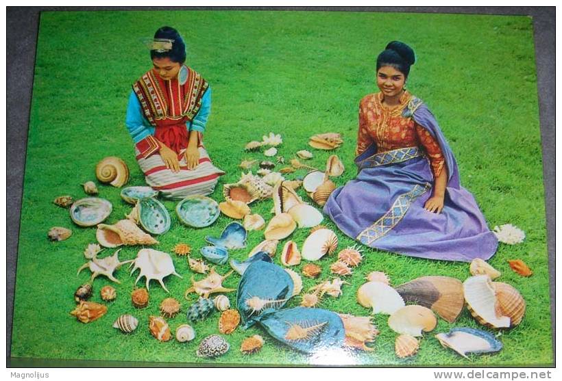 Philippines,Moro And Bilaan Girls,Shells,Costumes,Folklore,postcard - Philippines