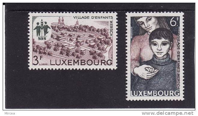 C5192 - Luxembourg - Yv.no.726/7 Neufs** - Unused Stamps