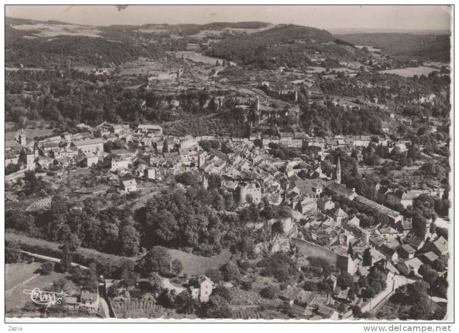 38.216/ CREMIEU - Vue Panoramique Aérienne - Crémieu