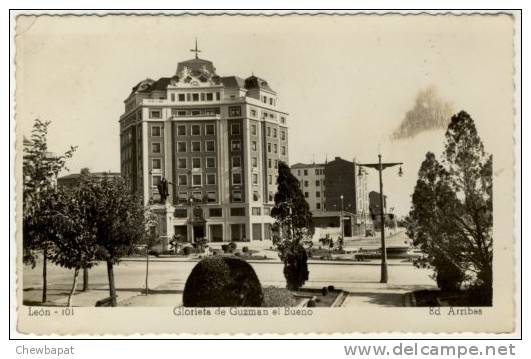 Glorieta De Guzman El Bueno (coin Supérieur Gauche Abimé) - León