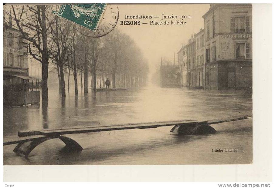 BEZONS - Inondations, Janvier 1910 - Place De La Fête. - Bezons