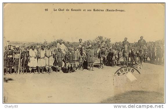 HAUTE-SANGA-  LE  CHEF  DE  KOUNDE  ET  SES  KOBIRAS  N339 - Dahomey