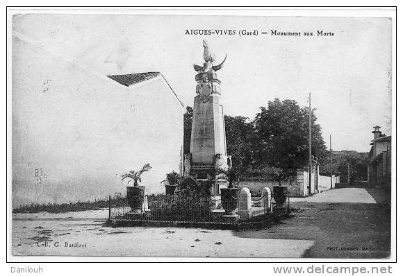 30 / FL / AIGUES VIVES, Monument Aux Morts, Coll Batifort, Photo Combier - Aigues-Vives