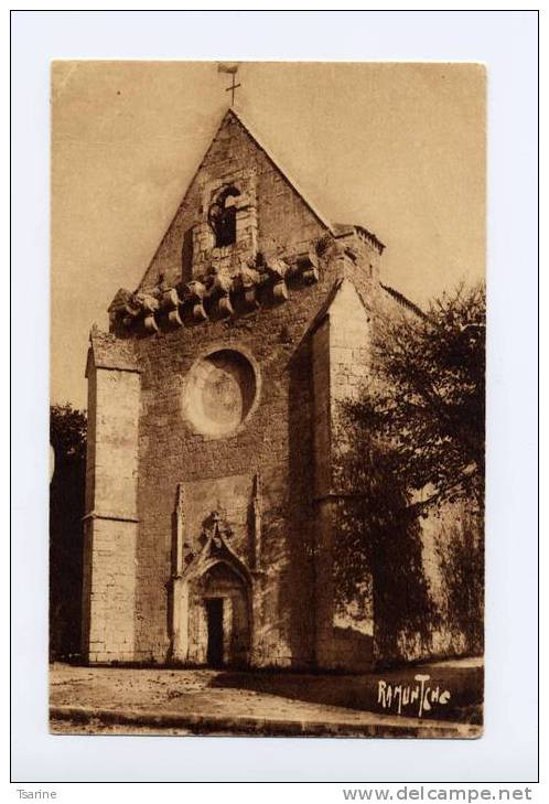 17 - Eglise D'angoulins - Angoulins