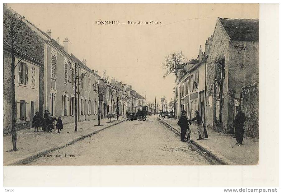 BONNEUIL - Rue De La Croix. - Bonneuil Sur Marne