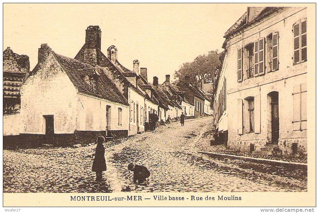 CPA MONTREUIL SUR MER Ville Basse;rue Des Moulins - Montreuil