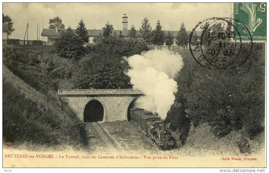 CPA(88)   BRUYERES EN VOSGES     Le Tunnel Sous Les Casernes D Infanterie - Bruyeres