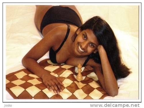 CHESS - Nice Girl * Echecs Schach Check Shah Ajedrez Scacchi Erotic Sexy Girl Hot Girls - Echecs