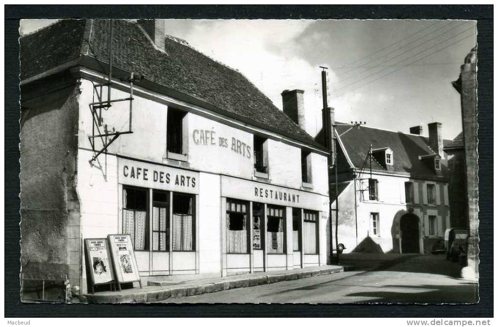 37 - GENILLE - CARTE PHOTO - Café Restaurant Des Arts - Genillé