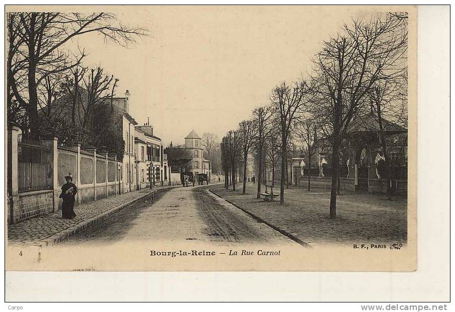 BOURG-LA-REINE - La Rue Carnot. - Bourg La Reine