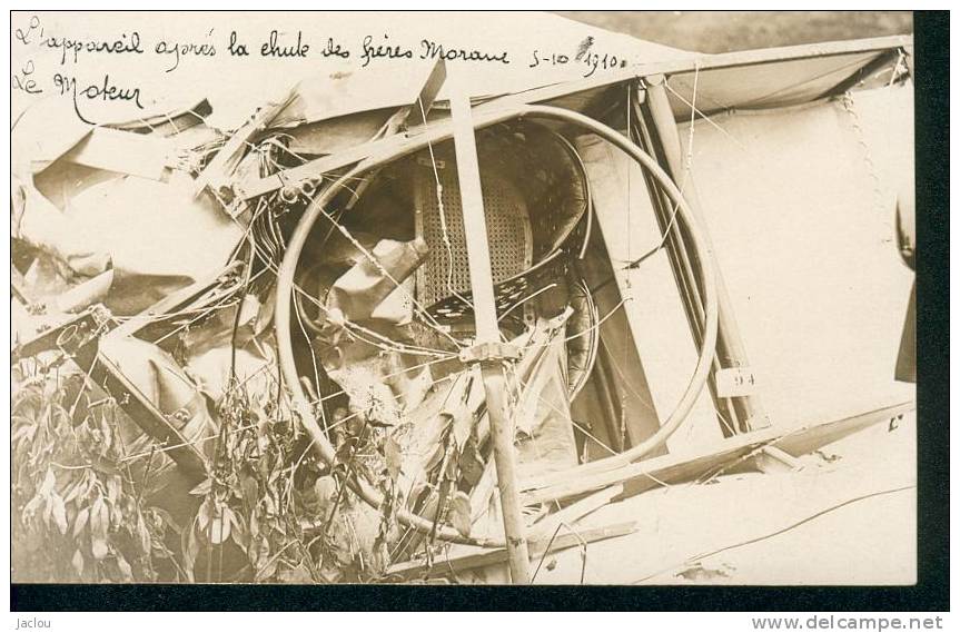 CARTE PHOTO APPAREIL APRES LA CHUTE DE L´APPAREIL DES FRERES MORANE LE 5/10/1910 REF1707 - Accidentes