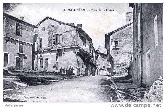 Cpa Petit Nérac (47) Place De La Liberté , Animée . Ed Tuja - Nerac