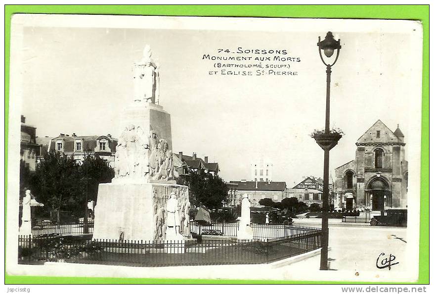 SOISSONS  Monument Aux Morts Et église Saint Pierre - Soissons