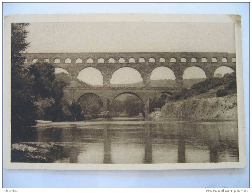 CARTE POSTALE DE FRANCE LE GARD   DEPARTEMENT 30 ENV UZES LE PONT DU GARD POUR AMENER L EAU DE LA SOURCE D'EURE A NIMES - Uzès