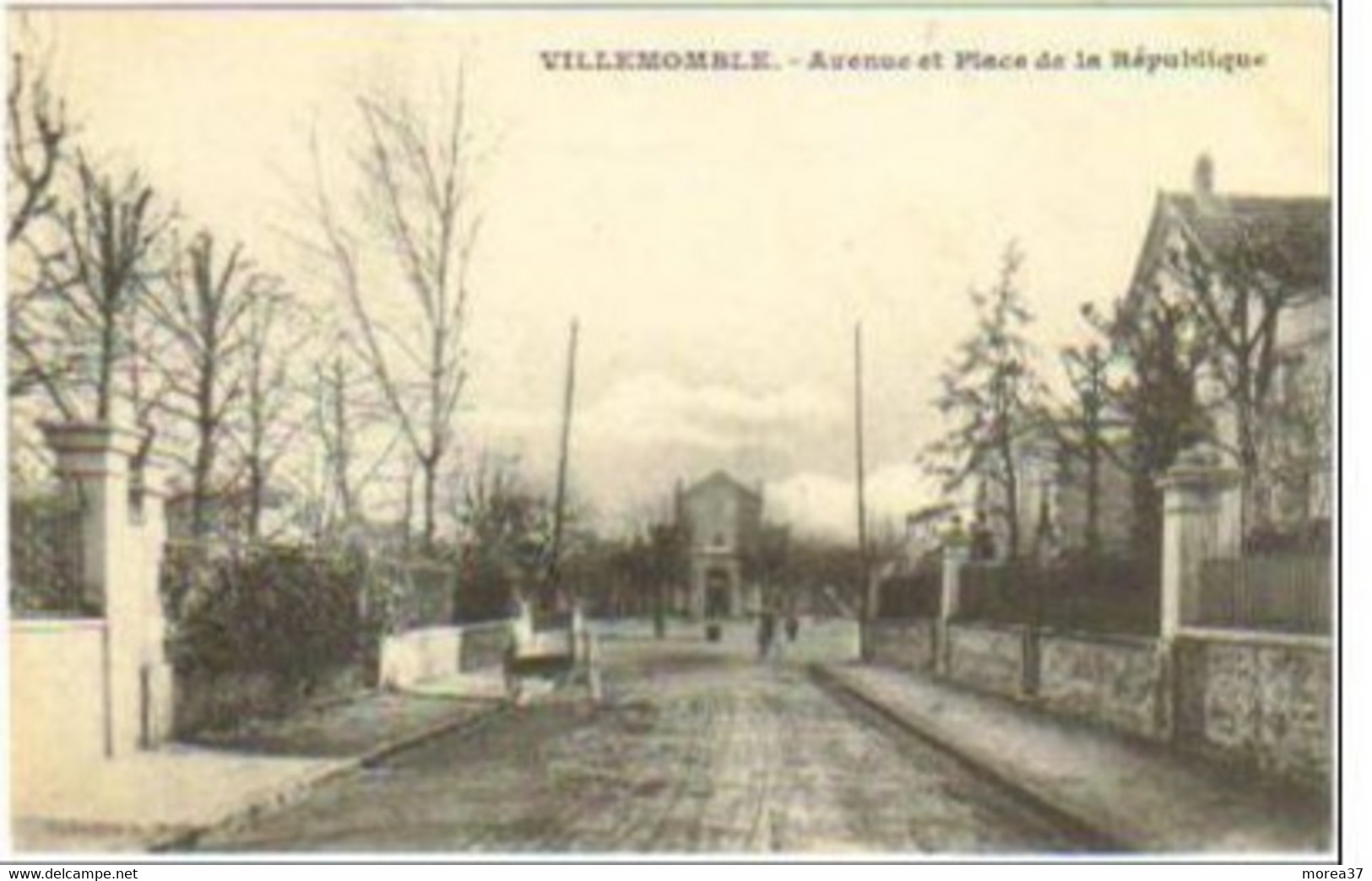 VILLEMOMBLE  Avenue Et Place De Le République - Villemomble