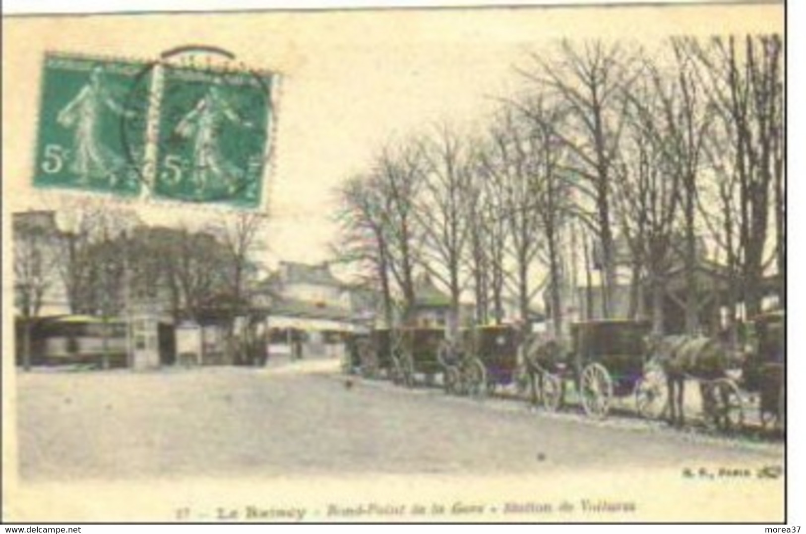 LE RAINCY  Rond Point De La Gare Station De Voitures - Le Raincy