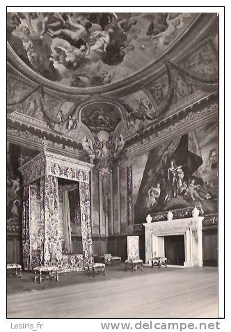 CP - PHOTO - HAMPTON COURT PALACE - MIDDLESEX - THE QUEEN'S DRAWING ROOM DECORATED BY VERRIO - Middlesex