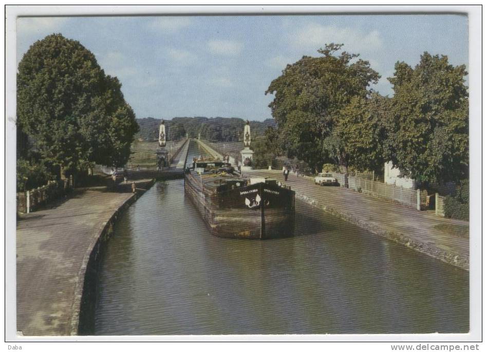 BRIARE. LE PONT CANAL.... - Briare