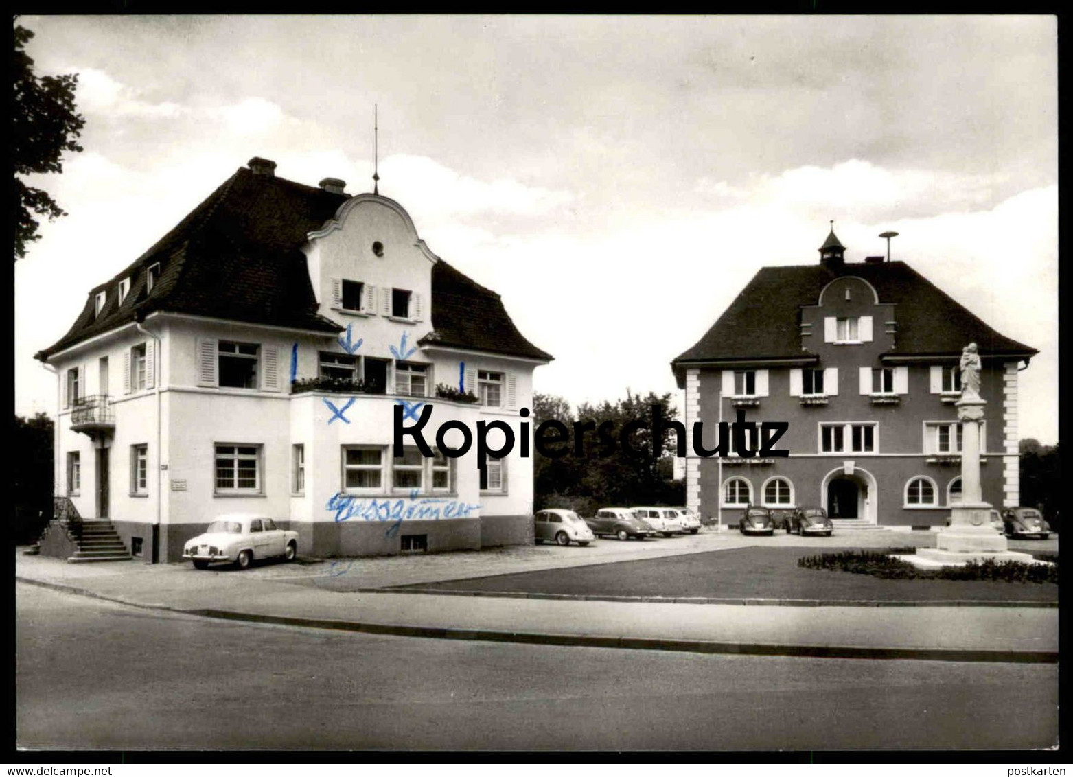 ÄLTERE POSTKARTE KISSLEGG RATHAUS MIT MARIENSÄULE UND HAUS REICH VW KÄFER Auto Old Car AK Ansichtskarte Cpa Postcard - Kisslegg