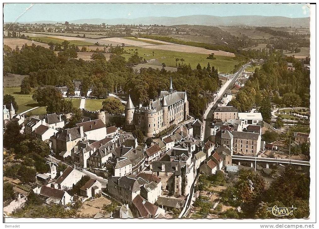 LAPALISSE.....VUE GENERALE AERIENNE ET LE CHATEAU - Lapalisse