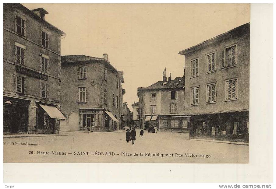 SAINT LEONARD DE NOBLAT. - Place De La République Et Rue Victor-hugo. - Saint Leonard De Noblat