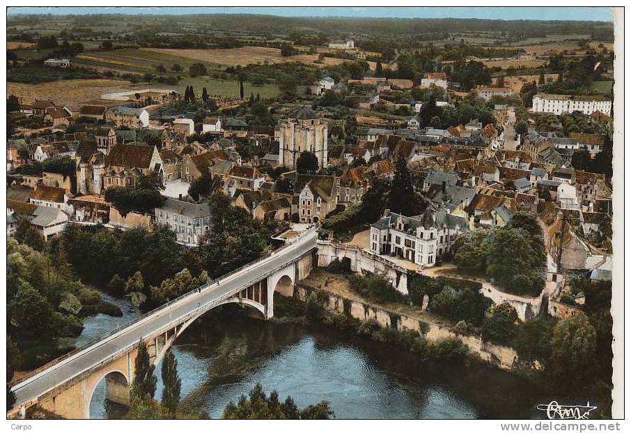 LA ROCHE POSAY - Vue Aérienne. - La Roche Posay